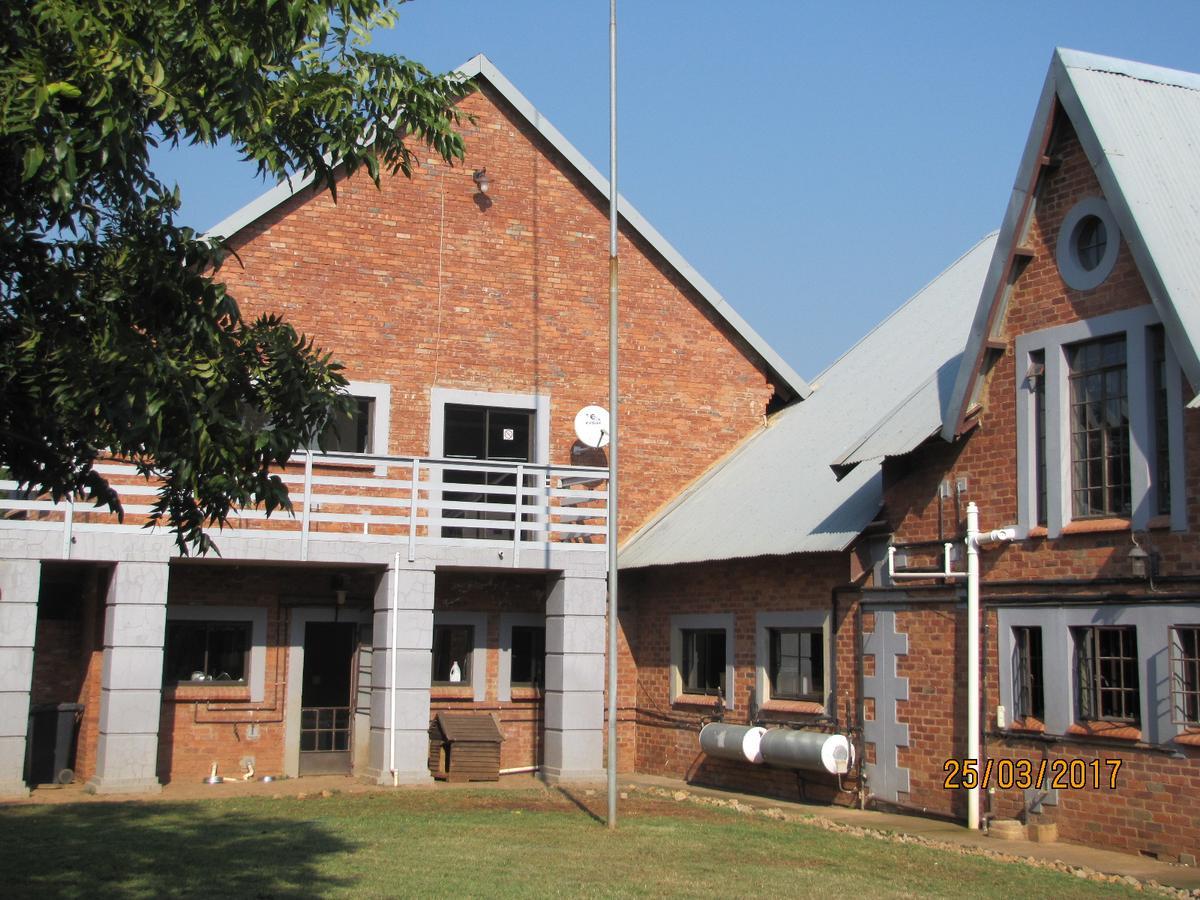 Millstream Inn Guest House Skeerpoort Exterior foto